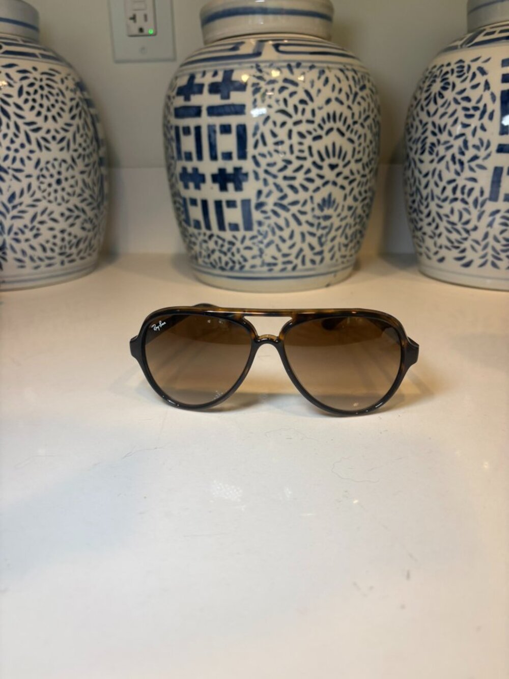 Ray Ban Cats 5000 RB4125 Retro Tortoise Aviator Gradient Sunglasses Case - Picture 6 of 11